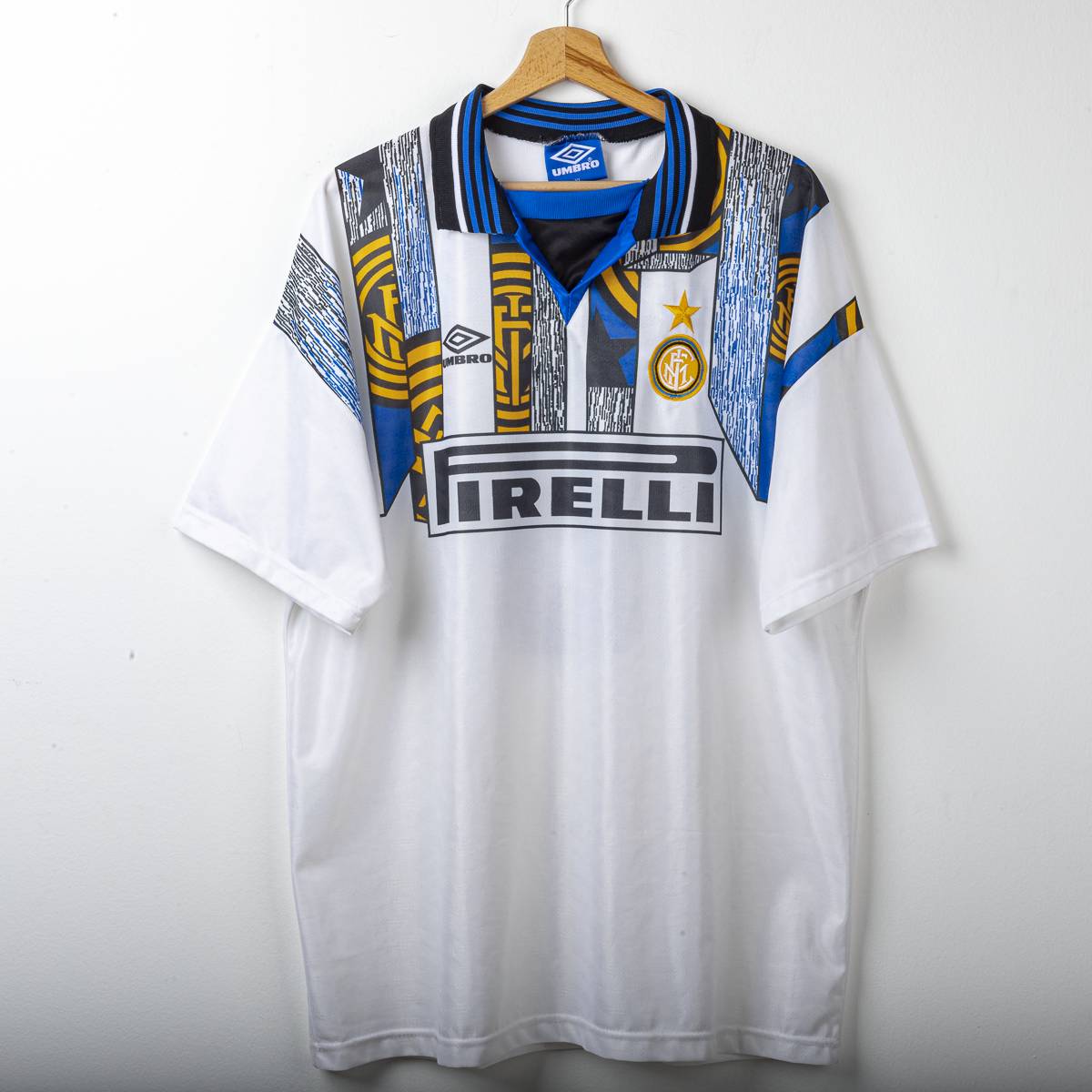 Maglia Away Inter Umbro Pirelli R. Carlos 6 1995/1996